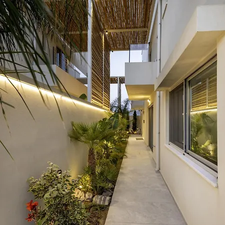 Atlantis Homes, By Hellocrete